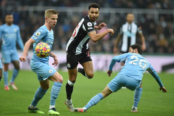 着极大的影 着极大的影